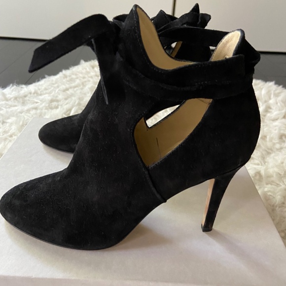 Jimmy Choo Marina 90 Ankle Boots - Black suede, size 39. - Picture 2 of 7